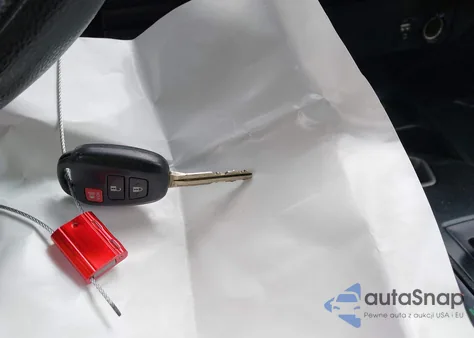 2018 Toyota Rav4 Le из США, поврежденный, VIN JTMBFREV4JJ179266